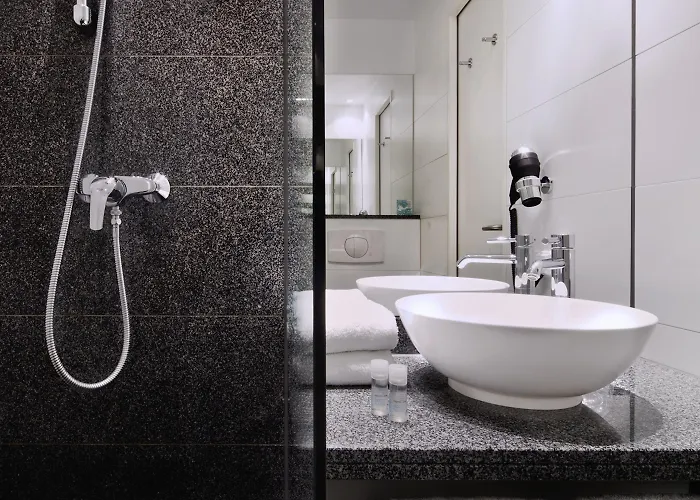 One מלון אמסטרדם