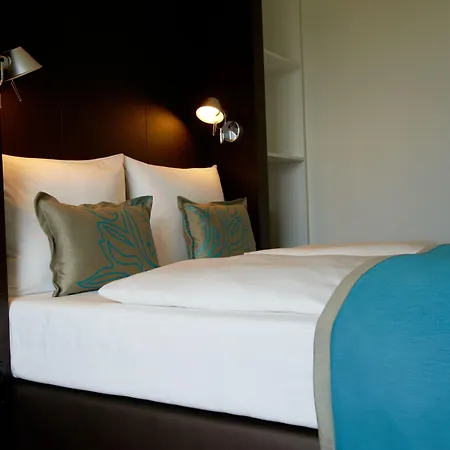 One Hotel 3*